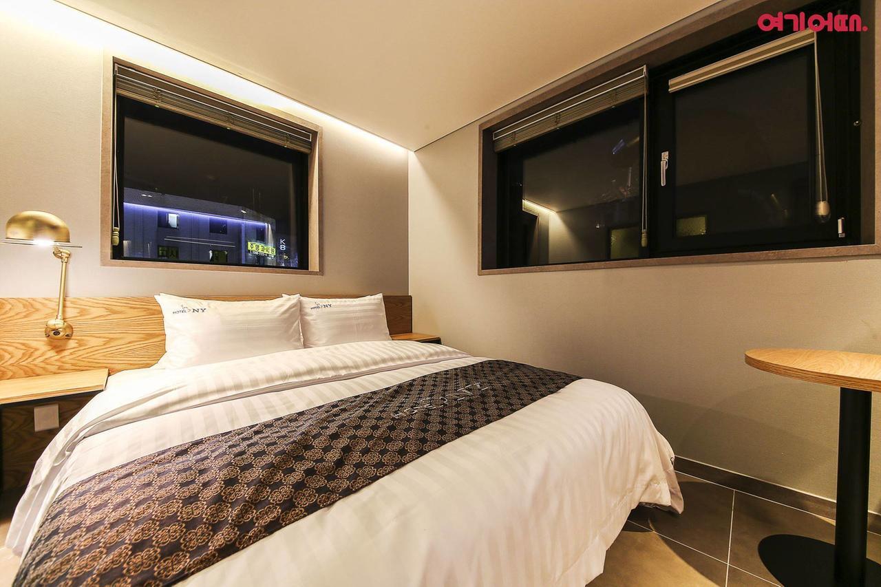 New York Hotel Сеул Екстер'єр фото